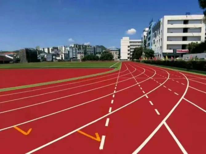 塑胶跑道.webp.jpg